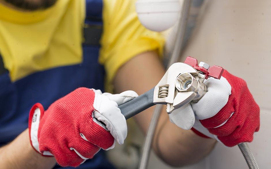 recherche artisan plombier Levallois-Perret